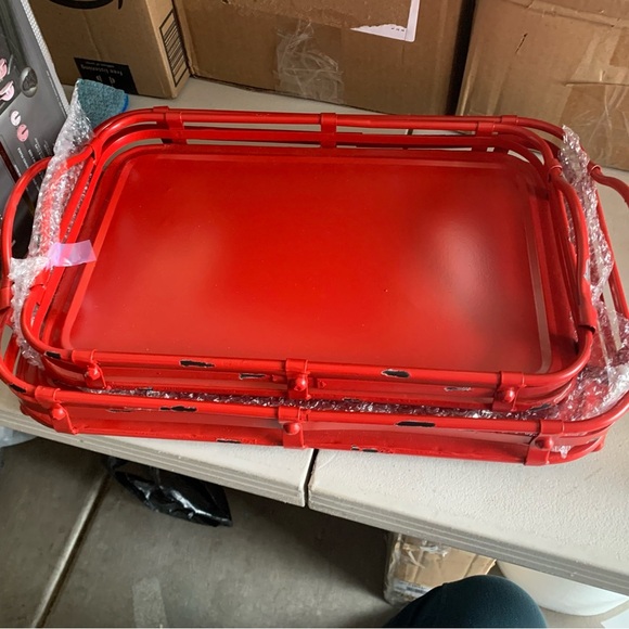 Deco 79 Vintage Metal Rectangle Tray, Set Of 2 19", 17"W, Red - Picture 7 of 13